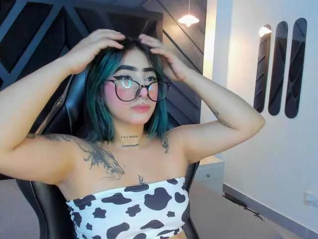 Alahia-Dangelo on BongaCams 