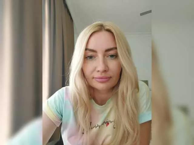 AlenaFeya on BongaCams 