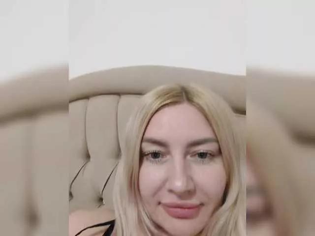 AlenaFeya on BongaCams 