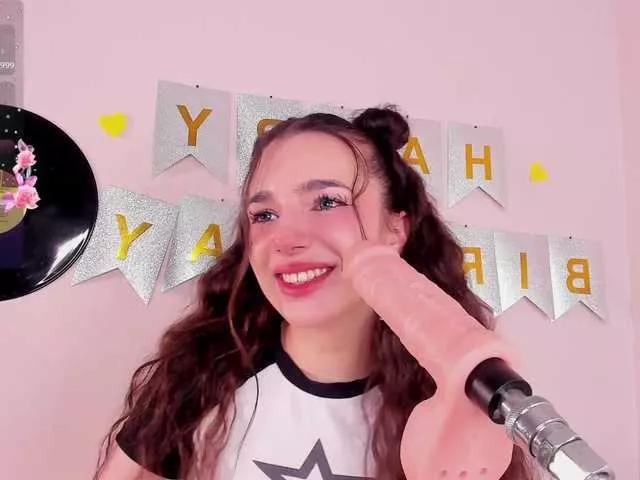 Offline Alicebonam on BongaCams