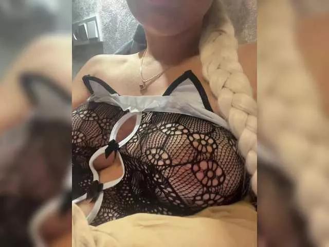 Offline AlisaKisa555 on BongaCams