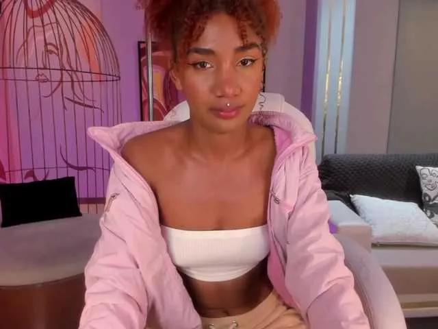 AlishaSanders on BongaCams 