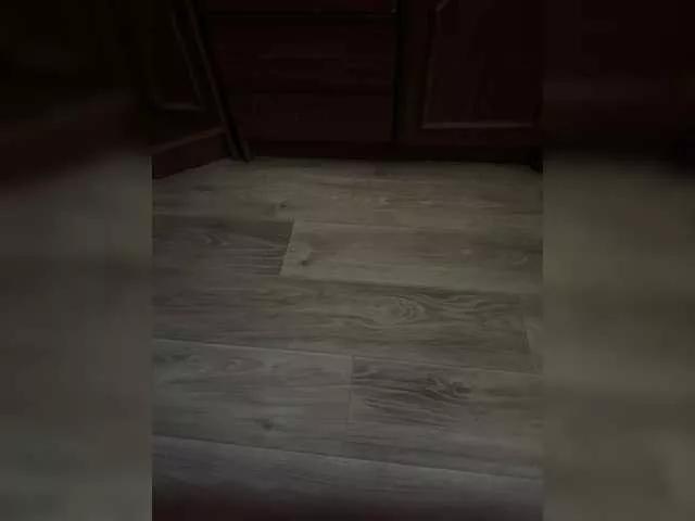 Offline Alisia4 on BongaCams