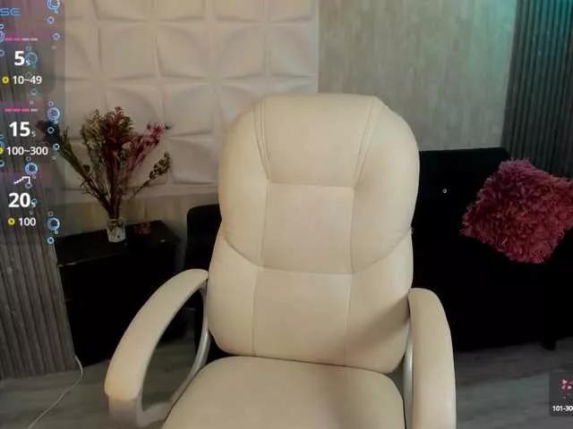 Allisonowens on BongaCams