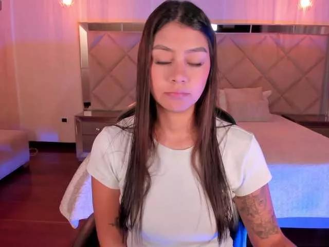 AllyJensen on BongaCams 