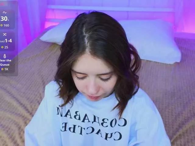 Freechat AmeliaShine1 on BongaCams