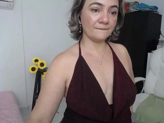 ana-hotmilf on BongaCams 