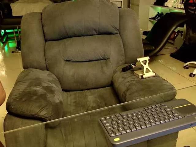 Offline angelinasia on BongaCams