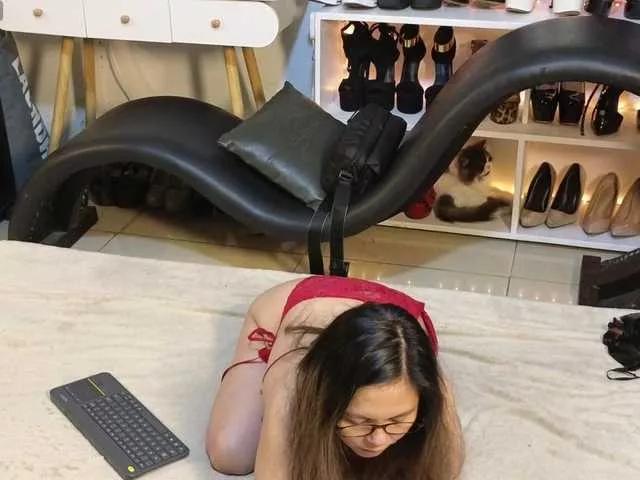 Offline angelinasia on BongaCams