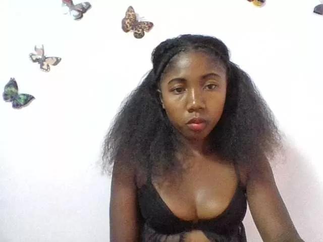 Annah21 on BongaCams 