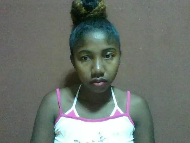 Annah21 on BongaCams 