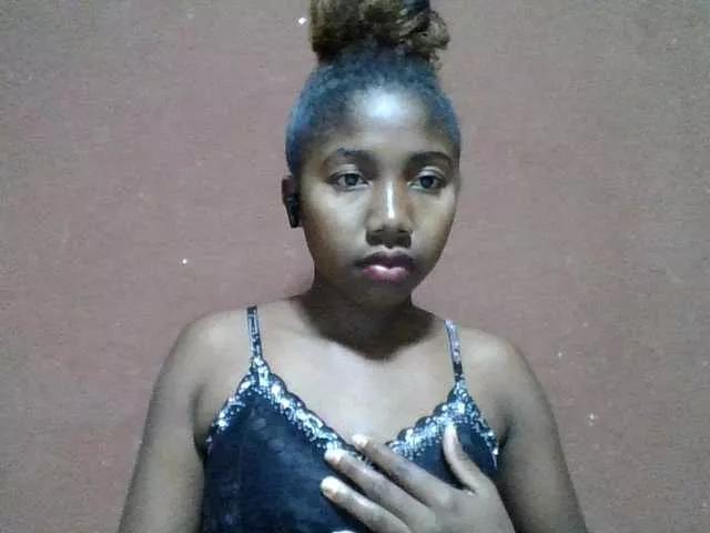 Annah21 on BongaCams