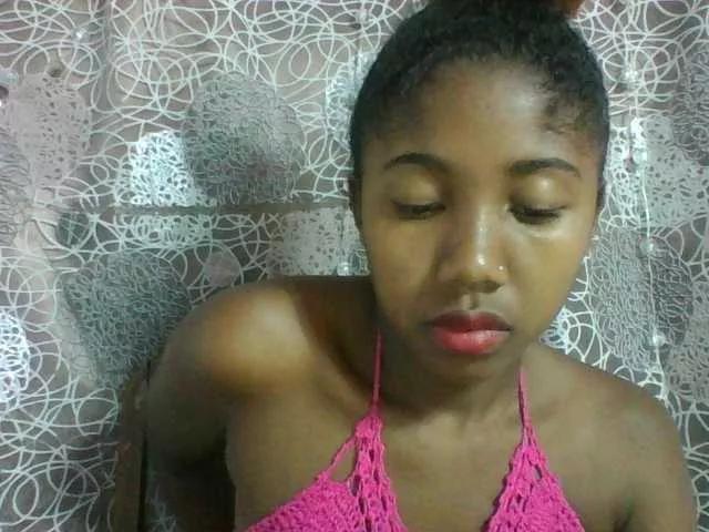 Annah21 on BongaCams 