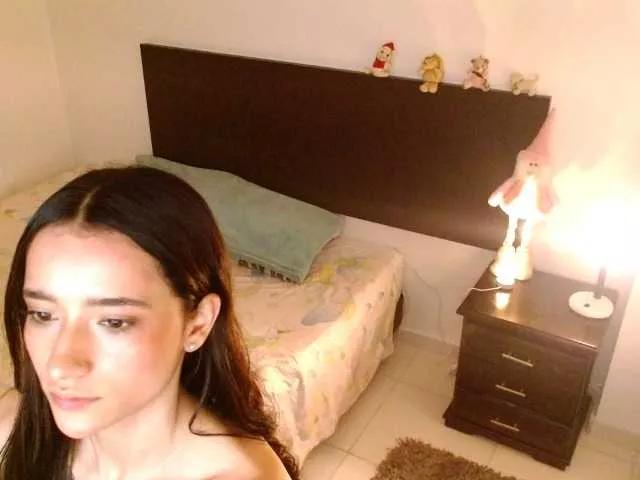 Offline Aurora-sweet on BongaCams