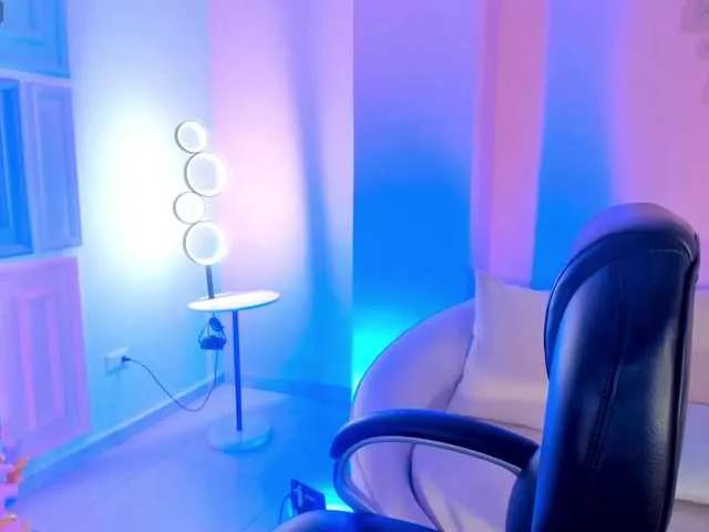 Offline AyshelBrown on BongaCams