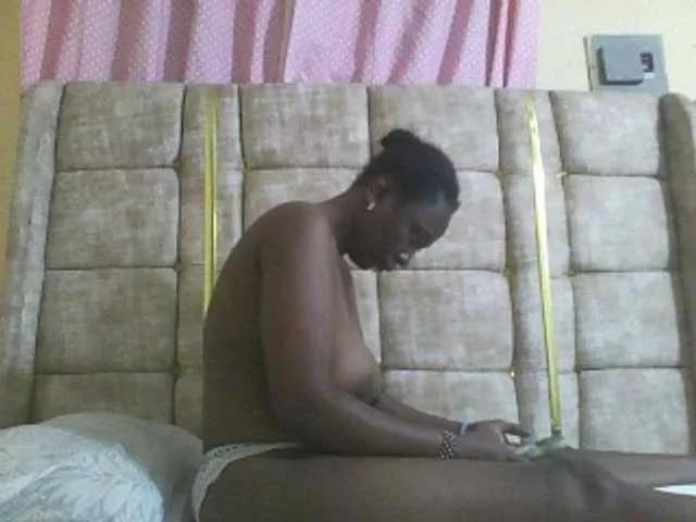 Offline Beauty-Queen1 on BongaCams