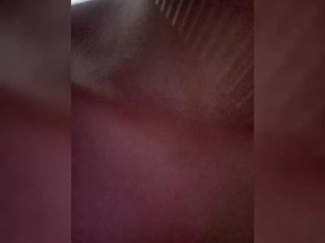 Freechat BellaSaint on BongaCams