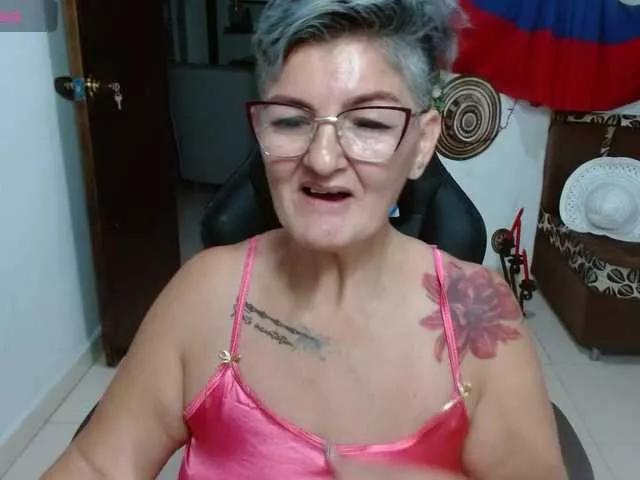 bety-cum2 on BongaCams 