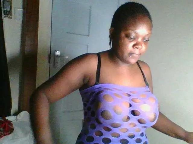 bigzonroe24 on BongaCams 