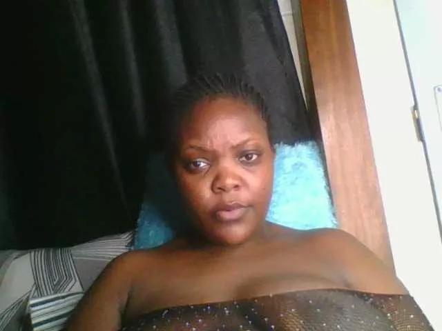 bigzonroe24 on BongaCams 