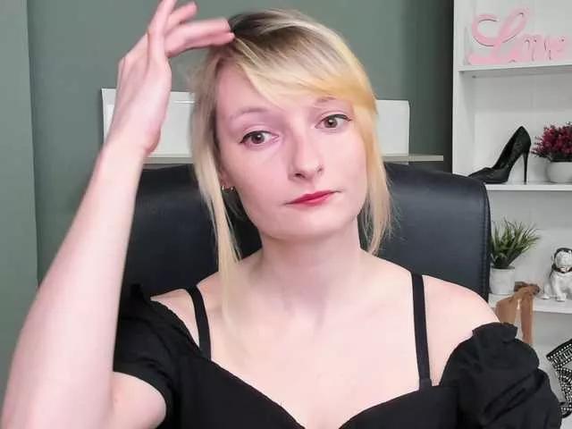 Offline BlairPlay on BongaCams