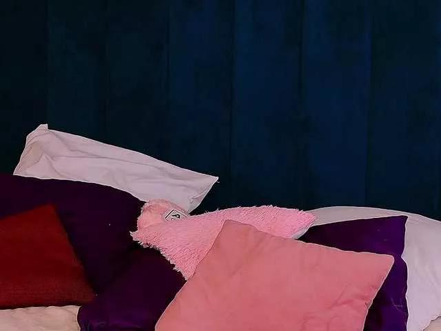 BlondiDoll on BongaCams 