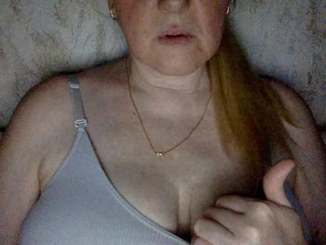 Offline BlondyVio on BongaCams