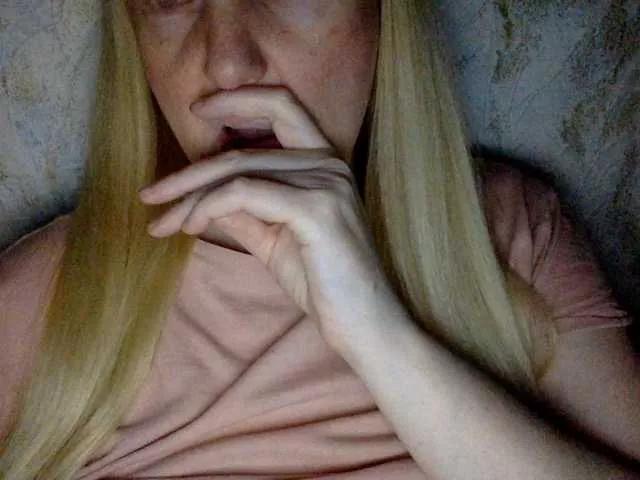 Offline BlondyVio on BongaCams