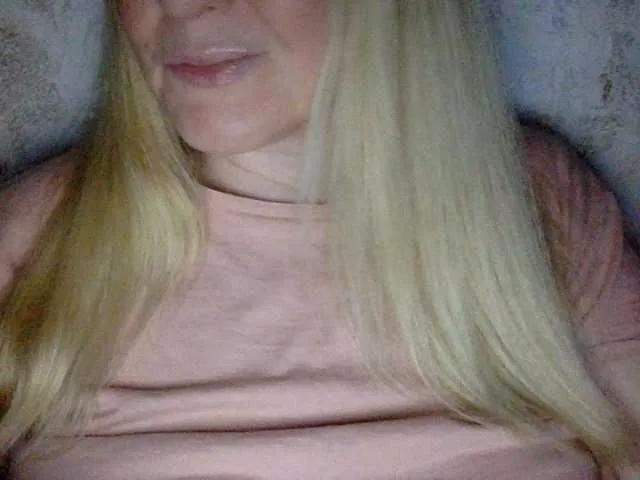 Offline BlondyVio on BongaCams