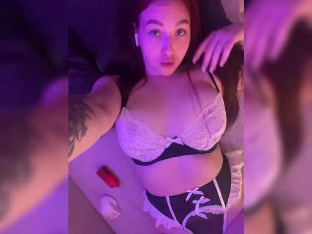 BoredGirl on BongaCams 