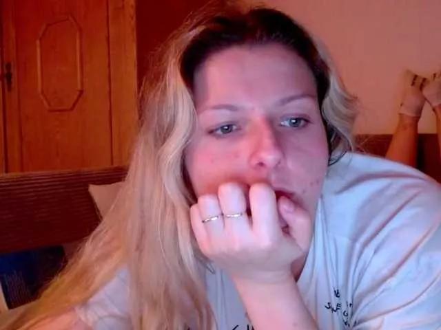 BritneyBlond on BongaCams