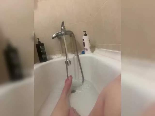 Offline Bryzgi on BongaCams