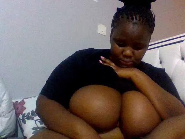 Offline Bursty-Monique on BongaCams