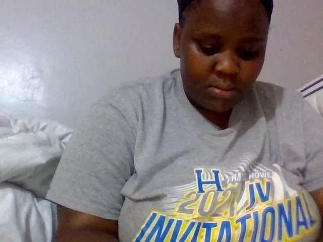 Offline Bursty-Monique on BongaCams