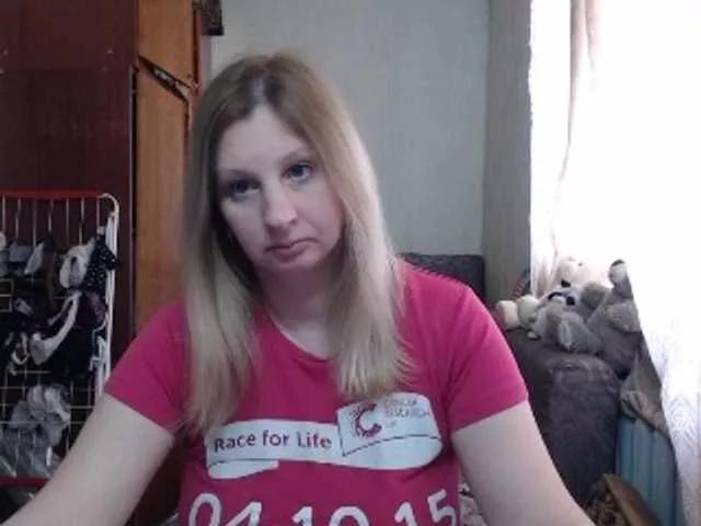 Offline BustyBlondy on BongaCams
