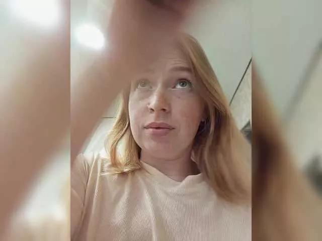 Byrenka-25 on BongaCams