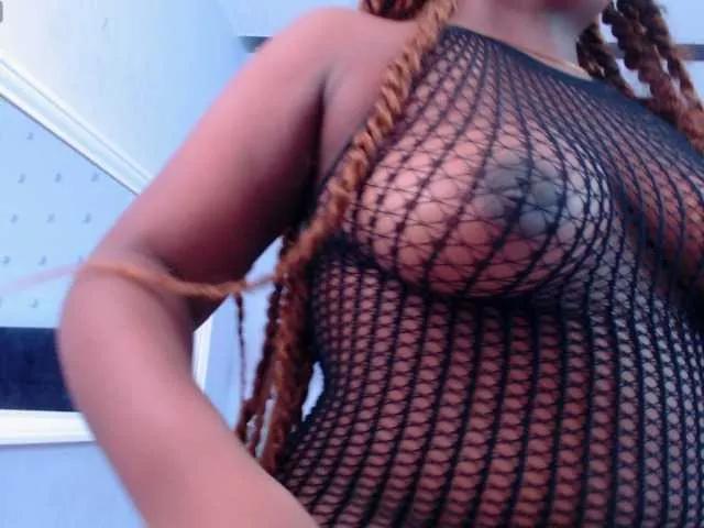 Candaceowens on BongaCams 