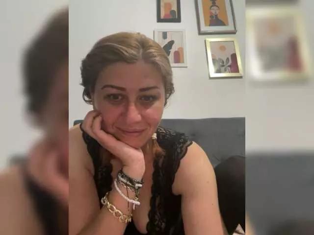 Offline Carmen4u on BongaCams