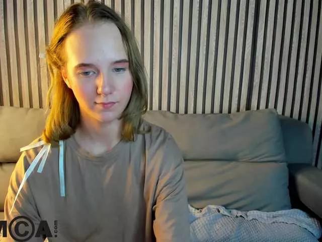 Offline Casey-Sweeet on BongaCams