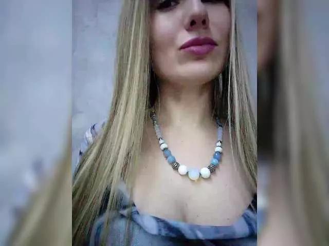 Cassssablanca on BongaCams 
