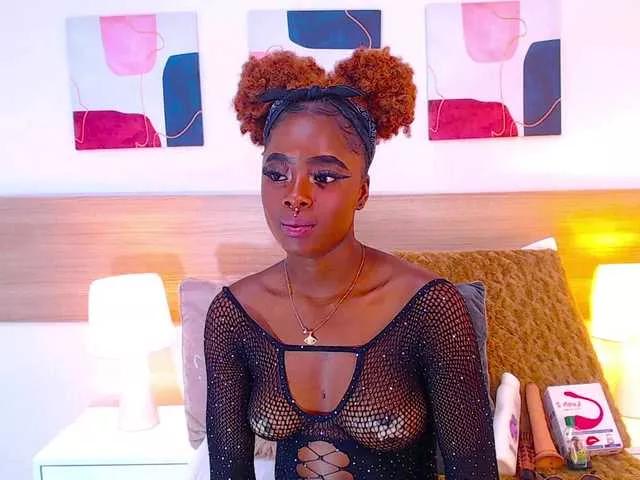 ChanelHeart on BongaCams 