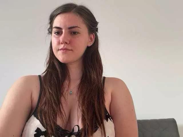 Offline claireheart on BongaCams