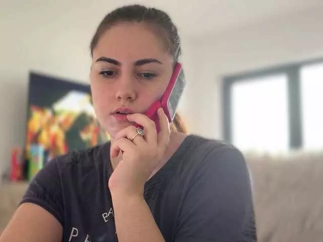 Offline claireheart on BongaCams
