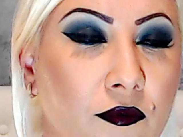 Offline ClaudieTaylon on BongaCams