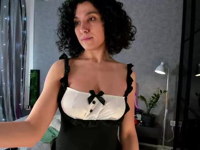 Curly-Sue on BongaCams 