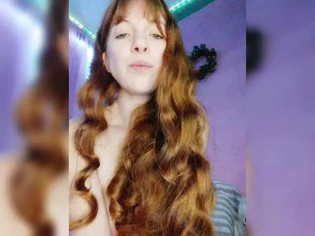 Curlyhair65 on BongaCams 