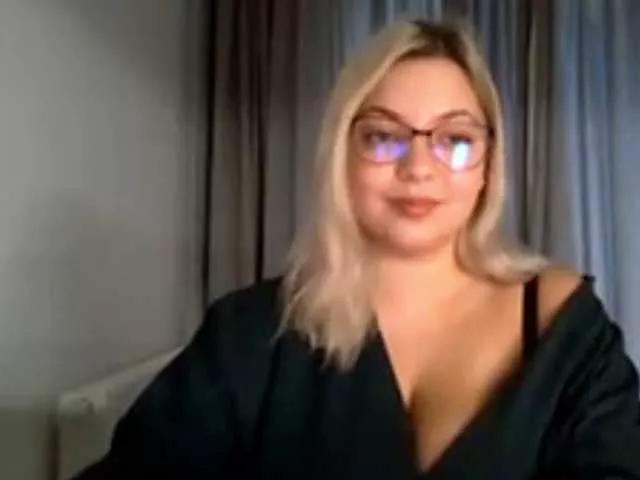 CynthiaGold on BongaCams 