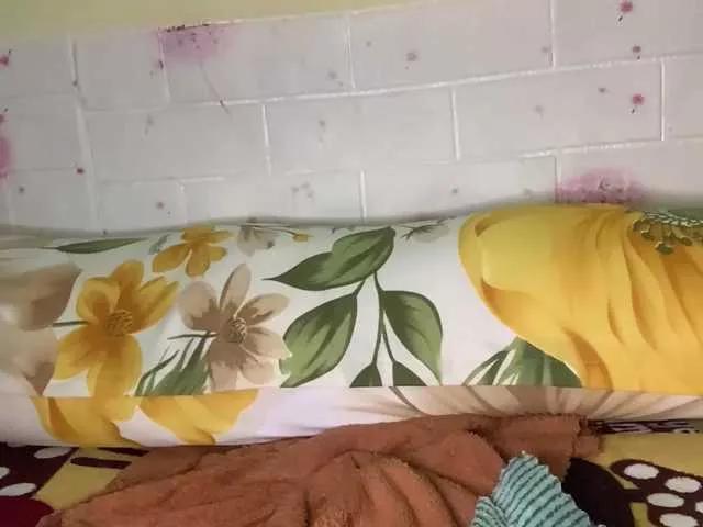 Offline Daisy119 on BongaCams