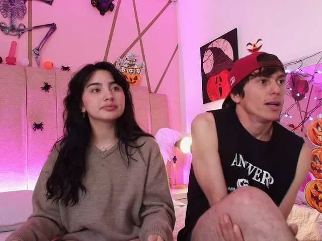 Freechat Damian-n-Maya on BongaCams