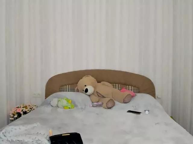 Offline Dariadeluxe on BongaCams